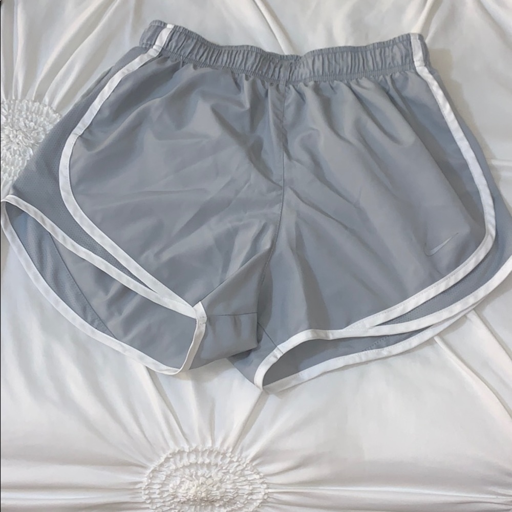 Women’s Nike tempo shorts